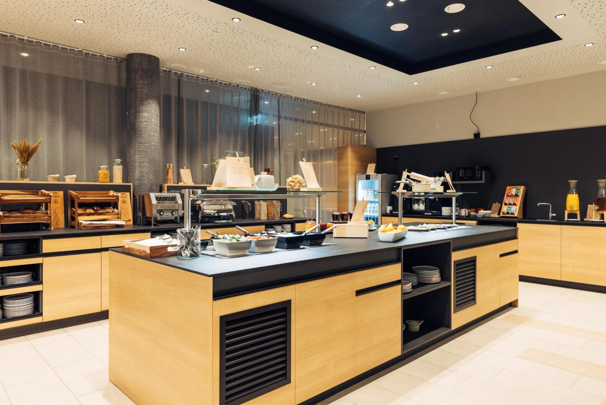 Harry'S Home Zuerich-Limmattal シュプライテンバハ エクステリア 写真